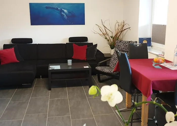 Souterrainwohnung im Grünen